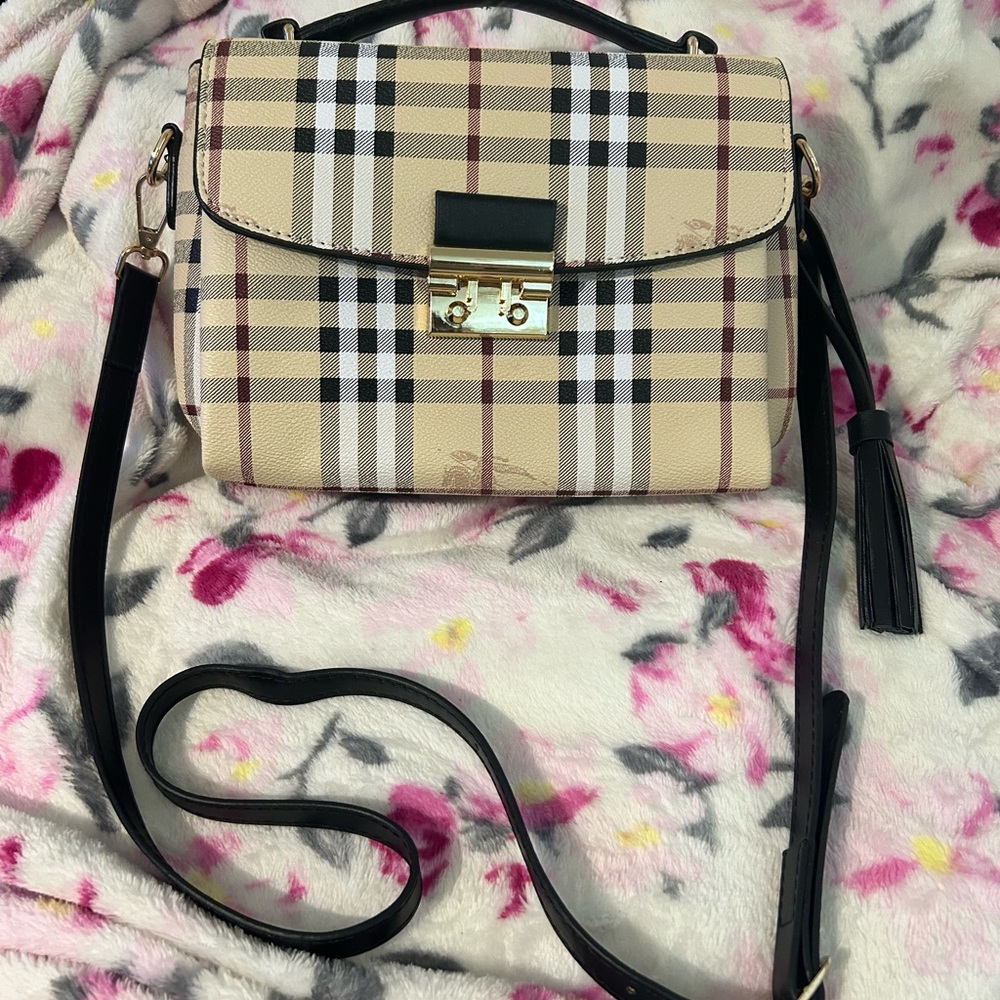 Tan and Cream Crossbody Bag with Gold-Toned Clasp